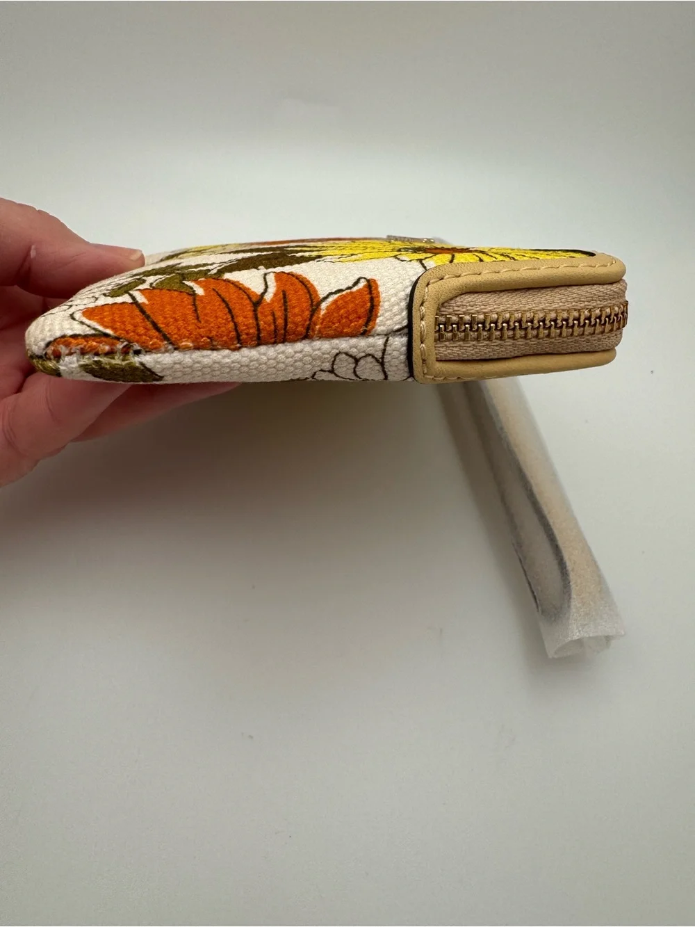 Coach CEF83 Vanilla Sunflower Floral Corner Zip Wristlet Canvas Leather Bag NWT